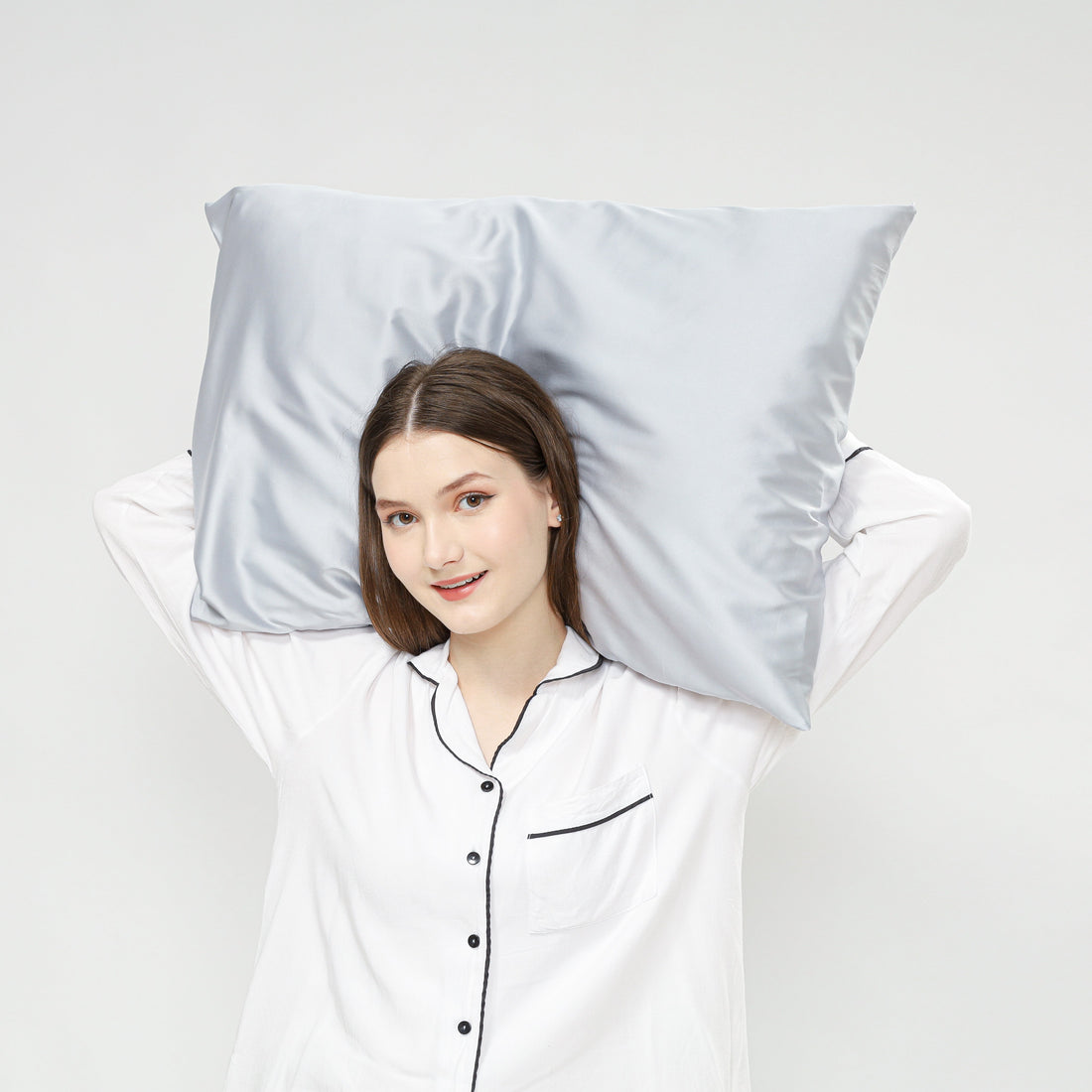 Why Is a Satin Pillowcase Good for Your Skin?