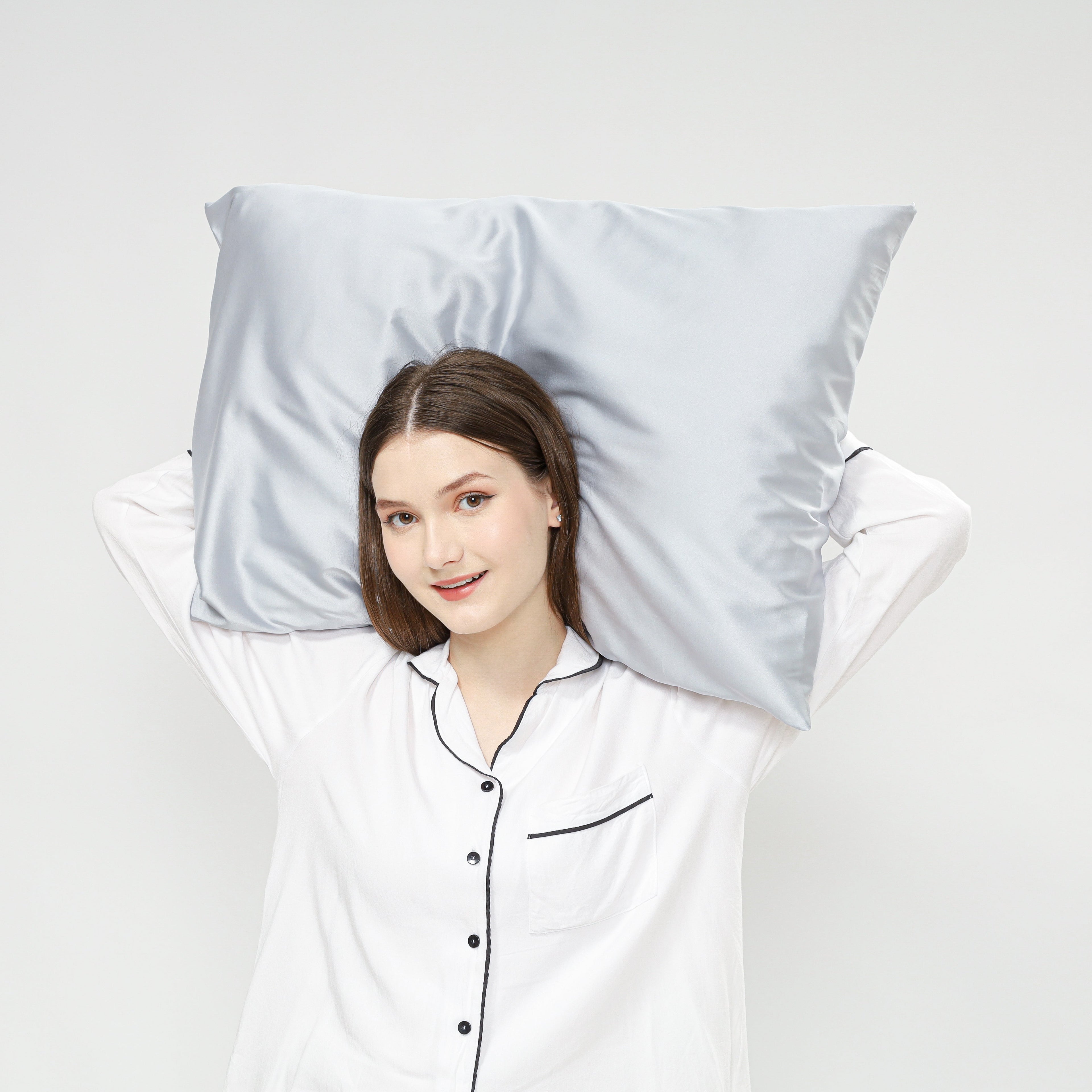 Why Is a Satin Pillowcase Good for Your Skin?