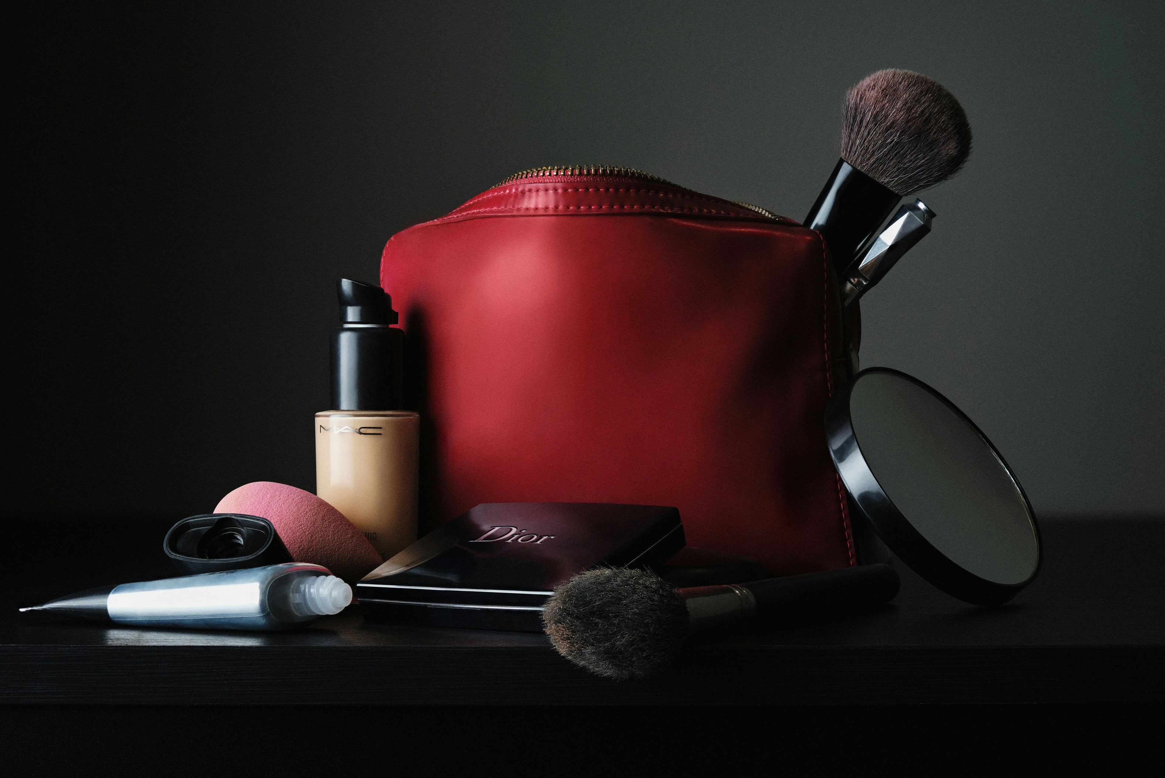 Personalized Makeup Pouches—Why Custom Beats Generic