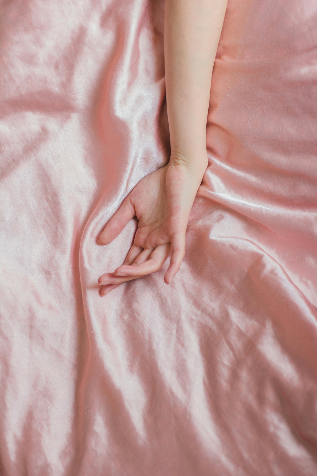 What Is a Satin Pillowcase?