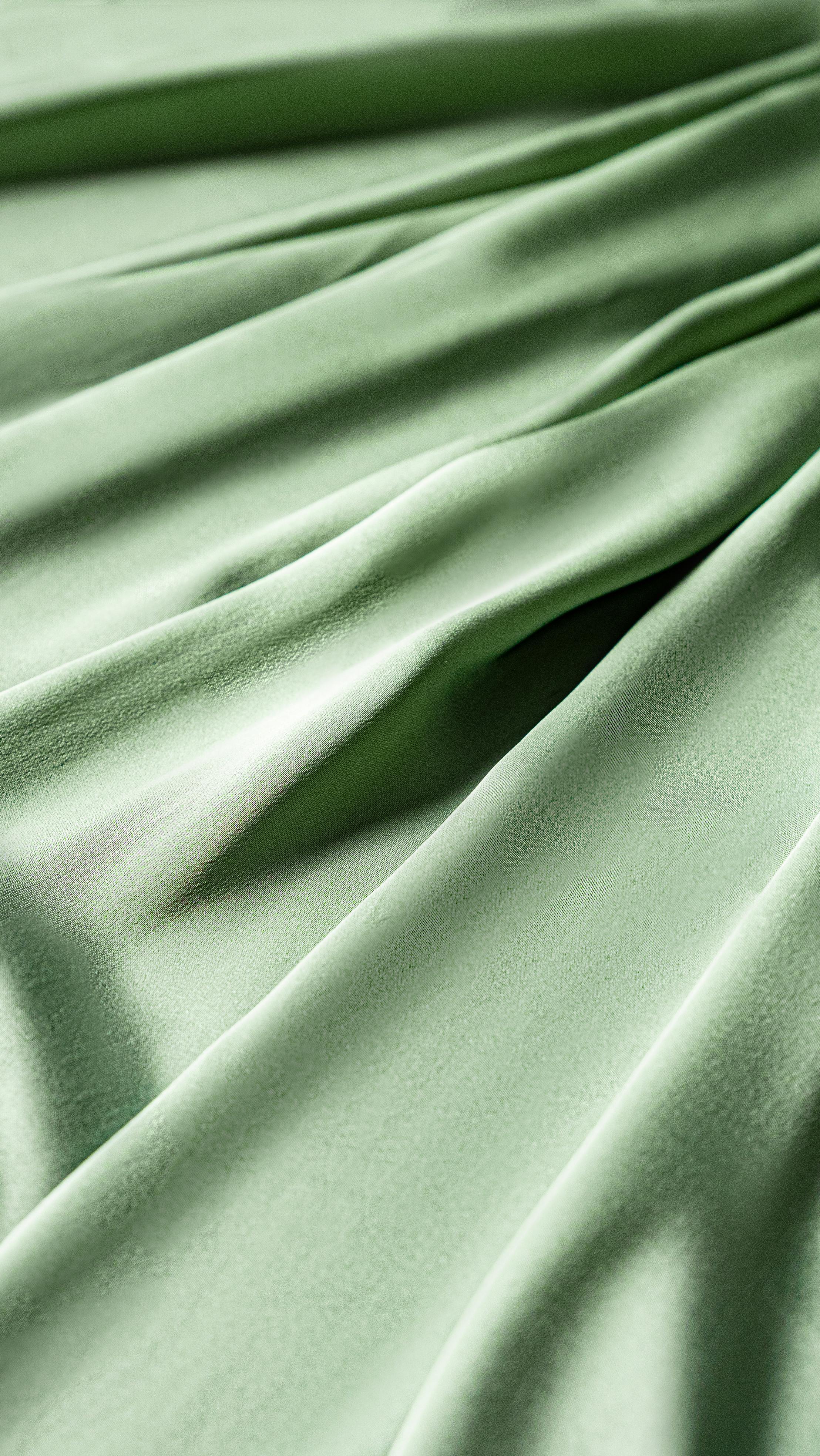 Is Satin Good for Sensitive Skin? Here’s What Dermatologists Say
