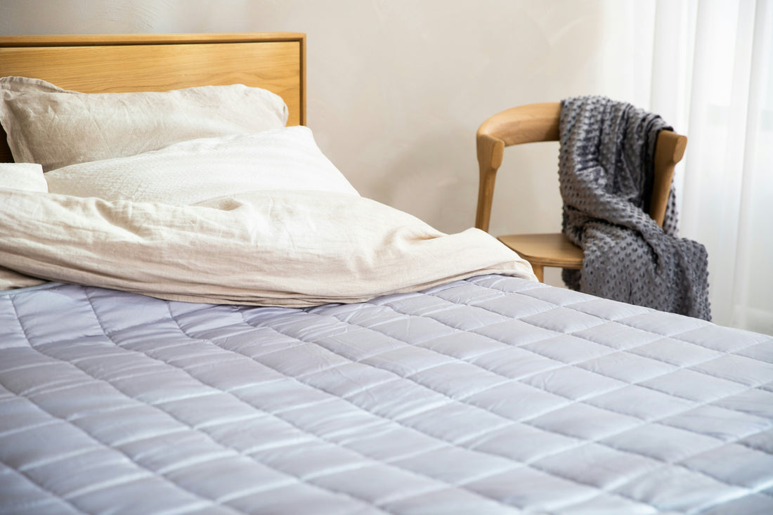 How a Satin Duvet Cover Improves Sleep Quality: The Benefits, Explained