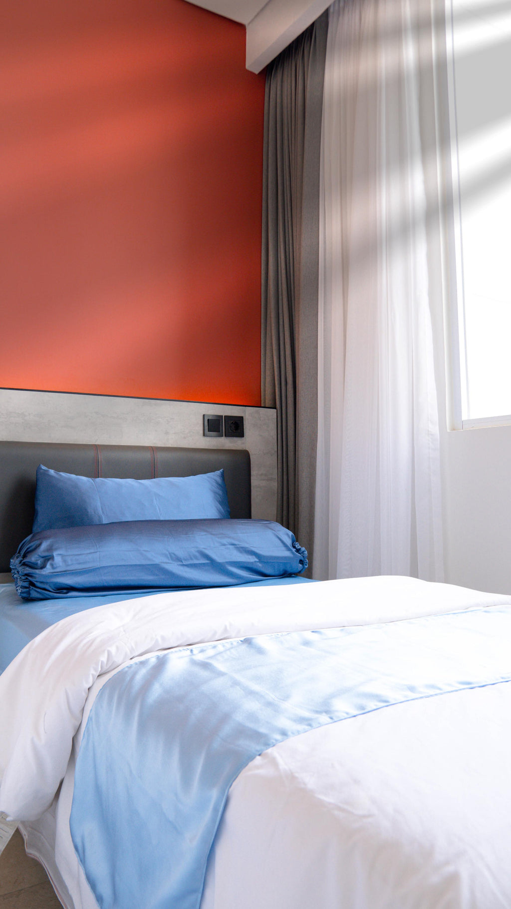 Luxury Satin Bed Runner – Satinera Elegant Bedroom Accent & Decorative Satin Cover