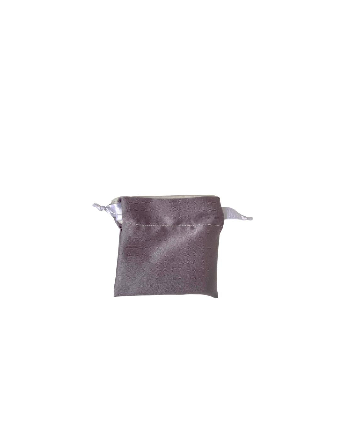 Luxury Satin Ring Pouch – Satinera Jewelry Travel Bag for Rings & Accessories